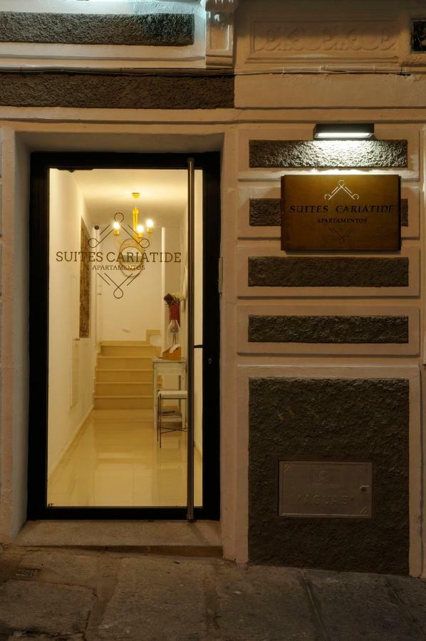 Apartamentos Suites Cariatide ปลาเซนเซีย ภายนอก รูปภาพ